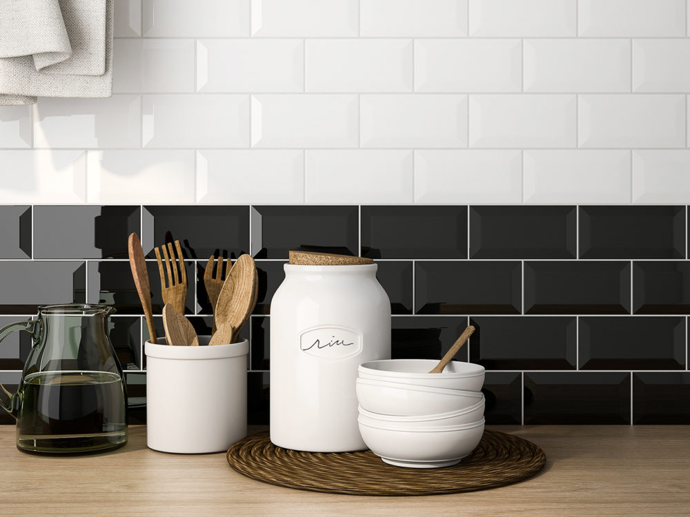 mondani-collection-product-porcelain-tile-roca-color-group-1-black-bright-room-scene